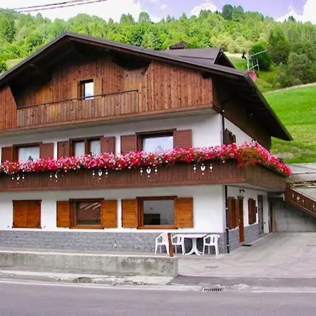 Apartament Casa Laura *